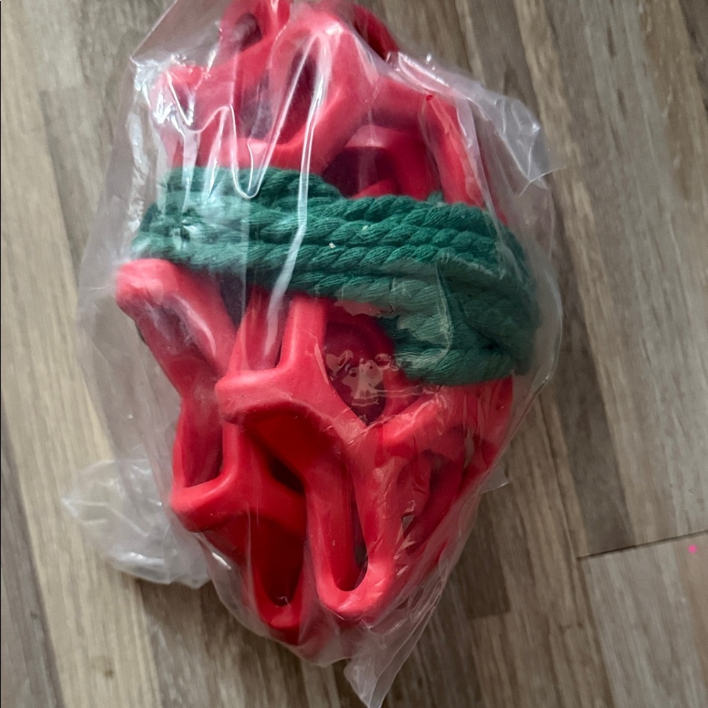 New  2/ Pack Horse Treat Ball Hay Feeder Toy, Goat Feeder Ball